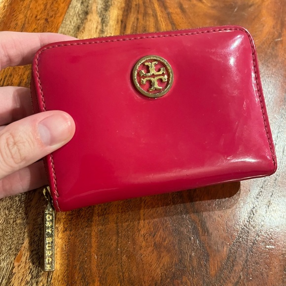 Tory Burch Handbags - Tory Burch Patent Leather Zipped Coin Purse with Key Ring in Tomato Red